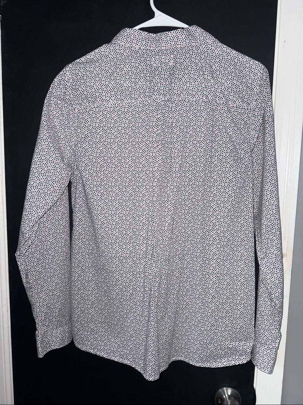Old Navy Leaves Long Sleeve Button Down Shirt Size: L - Picture 2 of 6